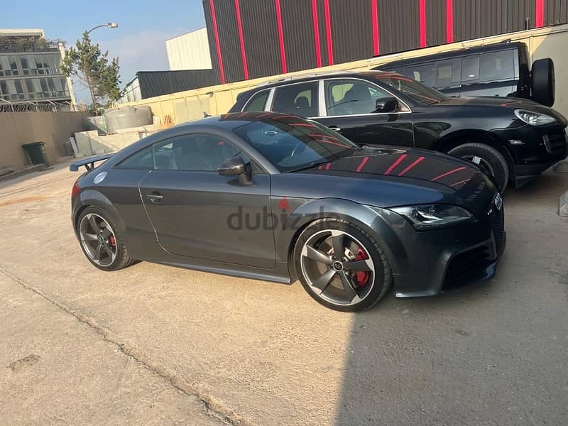 Audi TT RS 8J  2010 1/3 In Lebanon 0