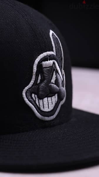 NEW ERA x MLB Chief Wahoo Cleveland Indians Black & White Cap. (L) 2