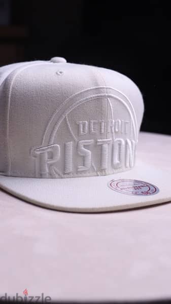 MITCHELL & NESS x NBA Detroit Pistons Full White Cap. (ADJ) 1