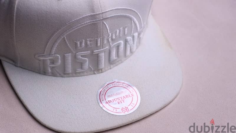 MITCHELL & NESS x NBA Detroit Pistons Full White Cap. (ADJ) 2