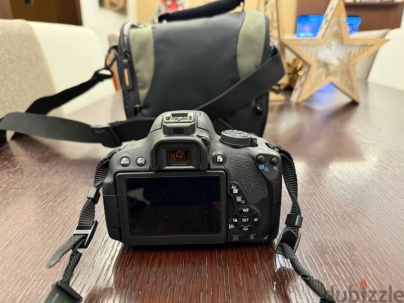 EOS 700D 3