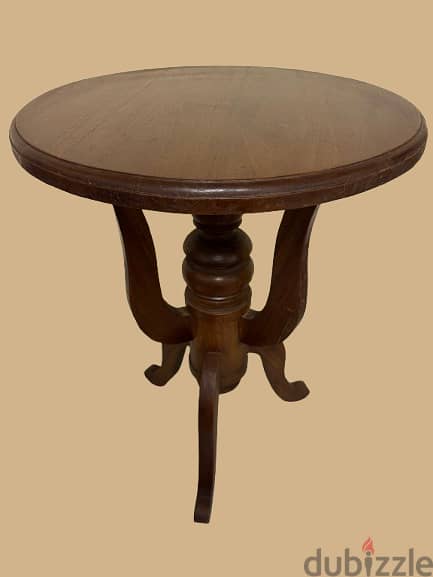 Round Wooden Accent Table 1