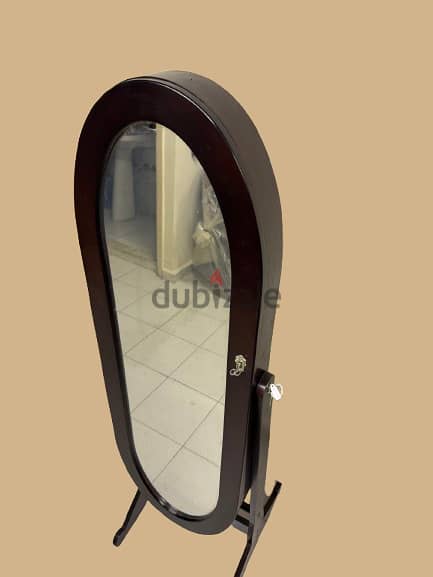 Standing Mirror with Hidden Jewelry Storage 2