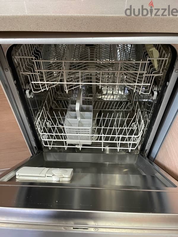 Dishwasher used but new “SINGER” 1