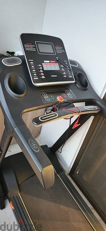 new treadmill not used 5