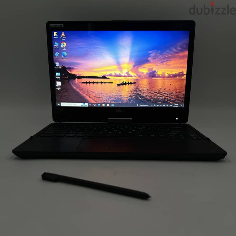 4705-Used Laptop Fujitsu Seimens T939 Core i5 8th Gen 8GB 13.3 10