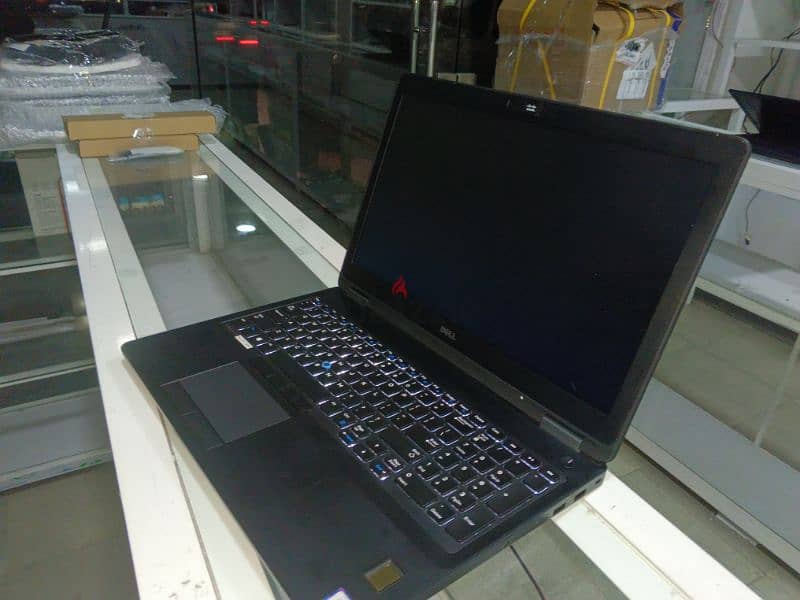 dell 5570  i7 6th 2vga 4