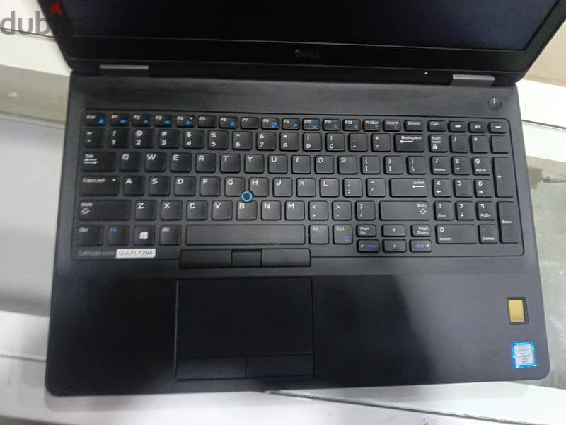 dell 5570  i7 6th 2vga 7