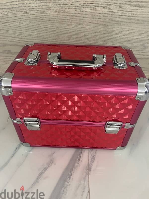 cosmetic luggage 0