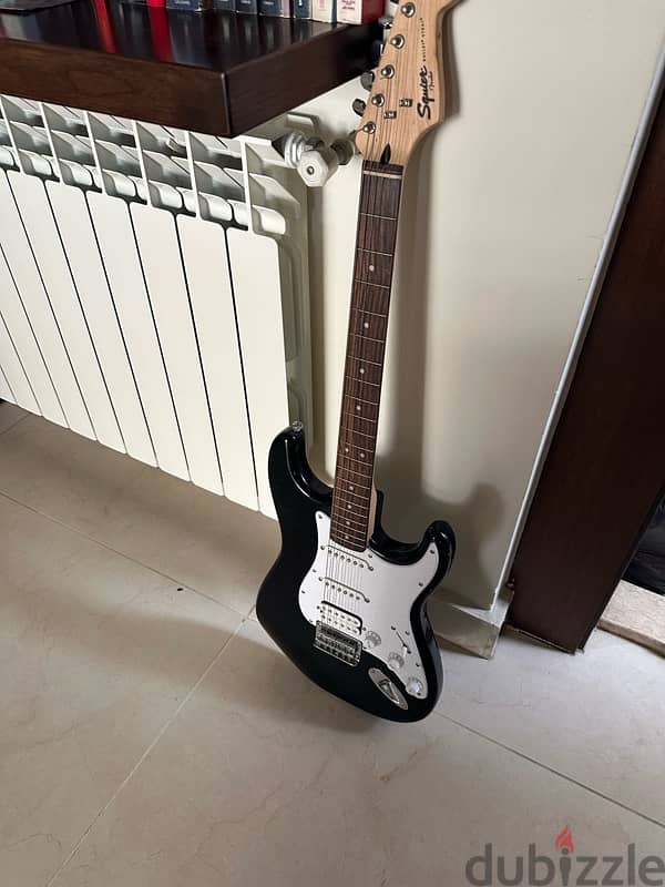 Guitar + Amplifier 3