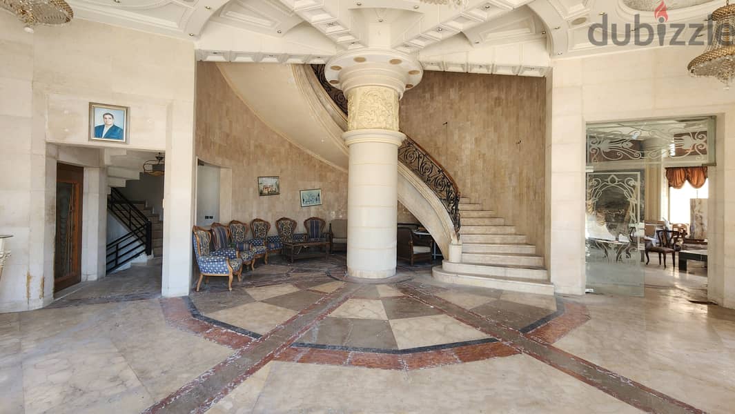 Building for sale in Baabda عمارة للبيع في قضاء بعبدا 0