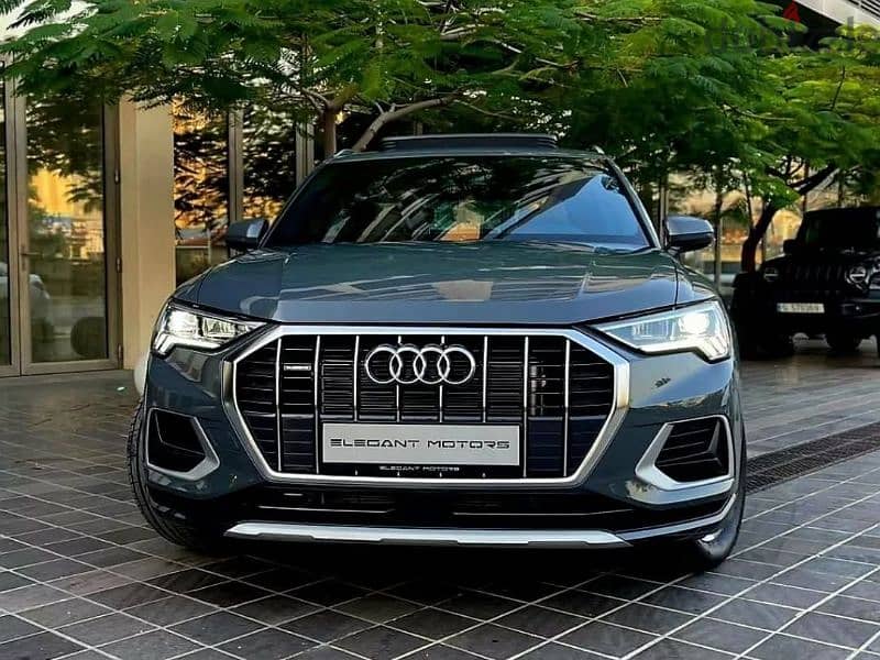 2024 Audi Q3 with 5000km and 3 year warranty 0