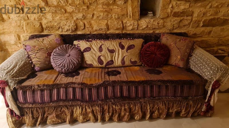 Sofa with high end textile 3