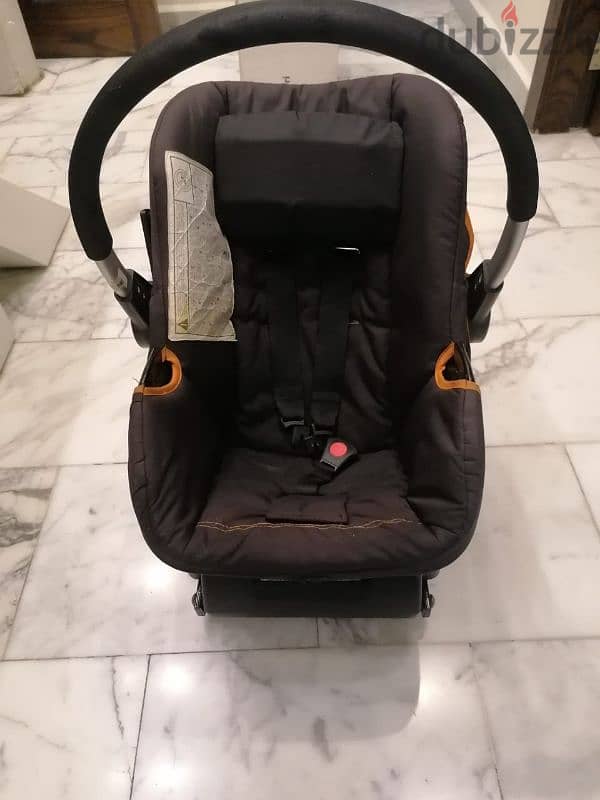 Carseat in good condition age 0-1year 0