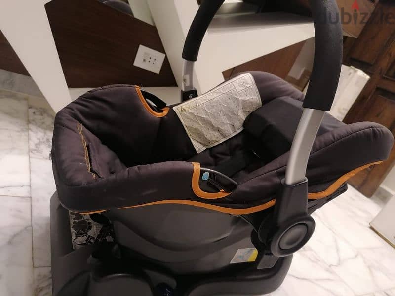 Carseat in good condition age 0-1year 1