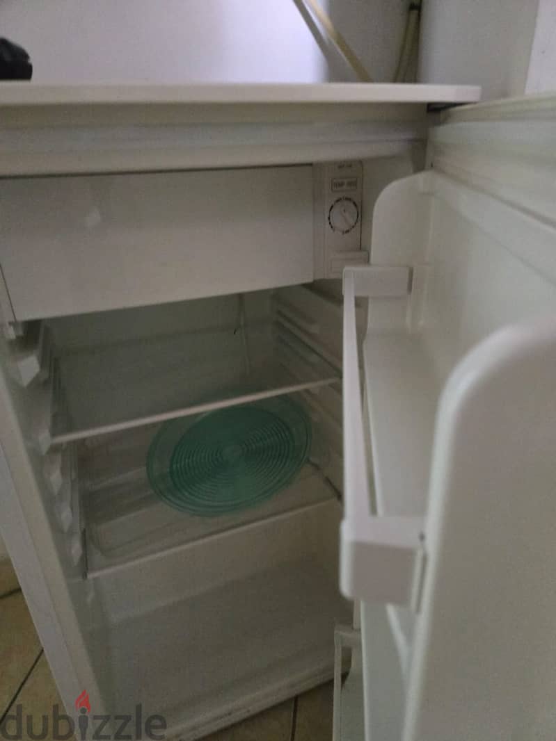 Used Hisense Fridge - براد صغير مستعمل 1