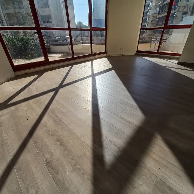 Office with terrace for rent in Zalka مكتب مع تراس للإيجار في الزلقا 0