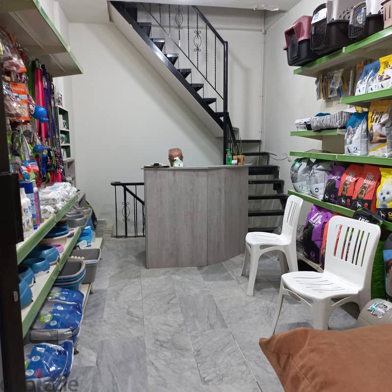 Shop of three floors for rent in Zalka محل تجاري من ثلاثة طوابق للإيجا 0