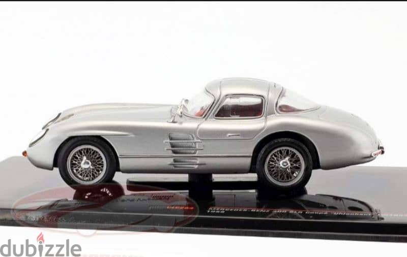 Mercedes-Benz 300 SLR (1955) diecast car model 1;43. 2