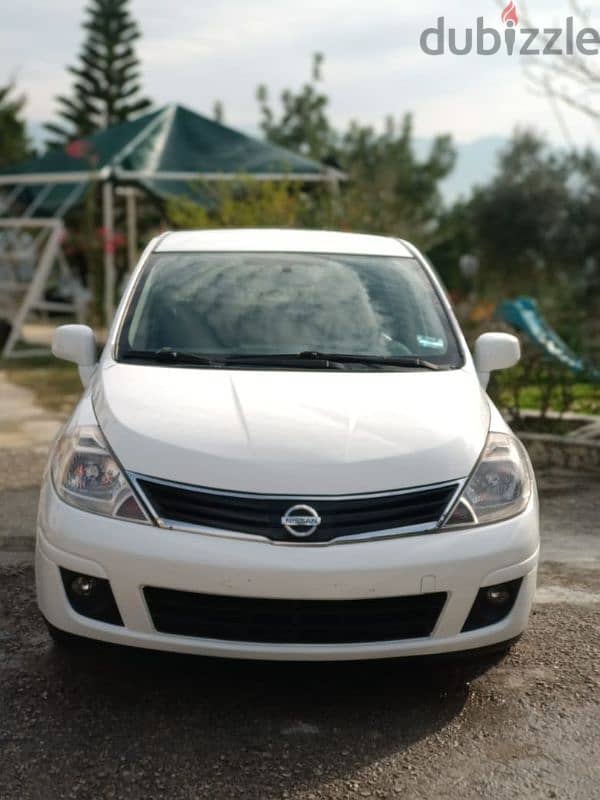 Nissan Tiida 2012 0