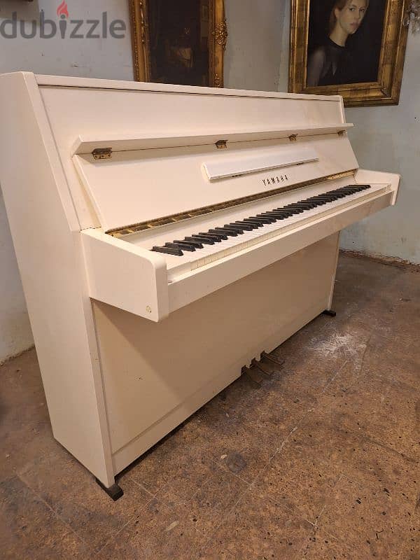 piano Yamaha amazing colour original Japan tuning warranty 0