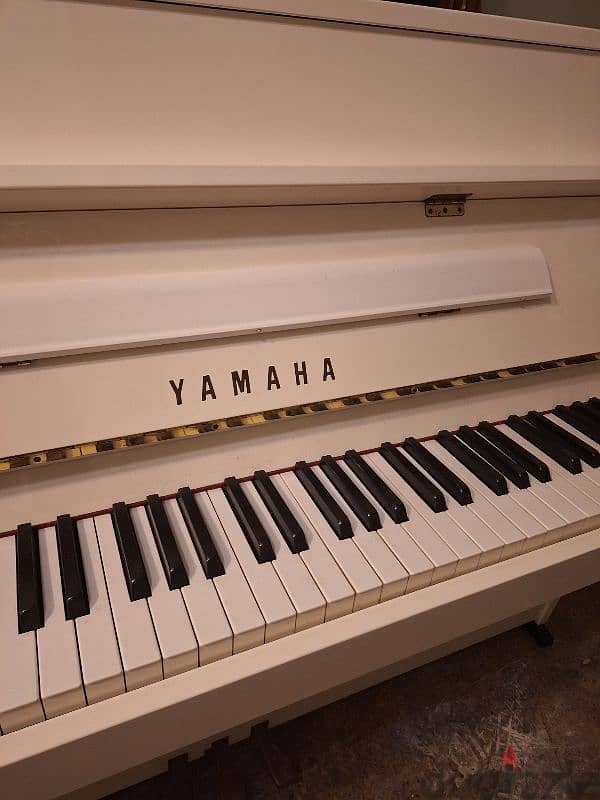 piano Yamaha amazing colour original Japan tuning warranty 1