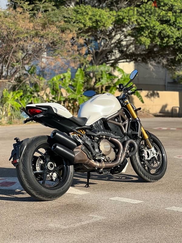 Ducati monster 1200S 1