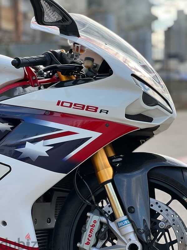 1098 R  troy bayliss edition 4