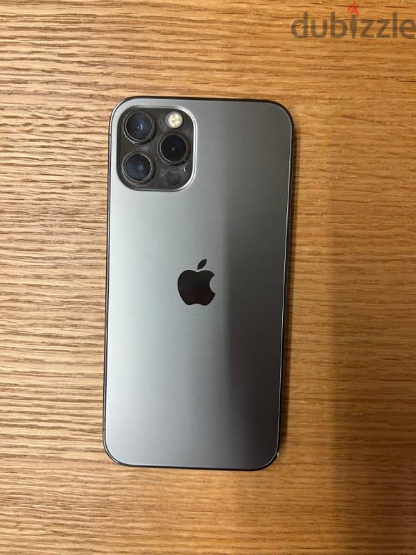 Iphone 12 pro 256 GB with box & charger 0