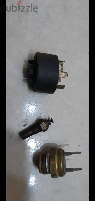 parts opel & dewyo mshakalin klon sawa 20$ beyrout ashrafiye 03723895 6