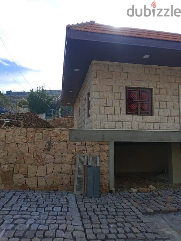 ارض مع بيت في الشوف للبيع land with house for sale in shouf 1