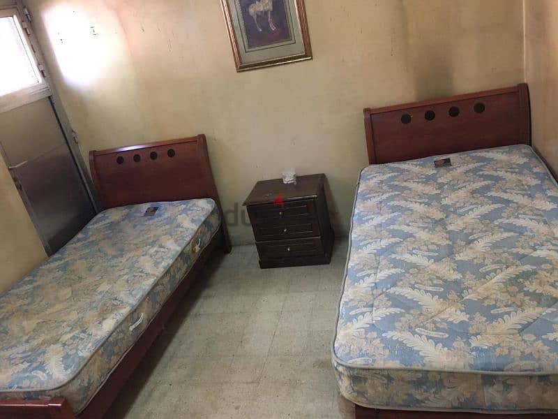 beds in very goog condition 0