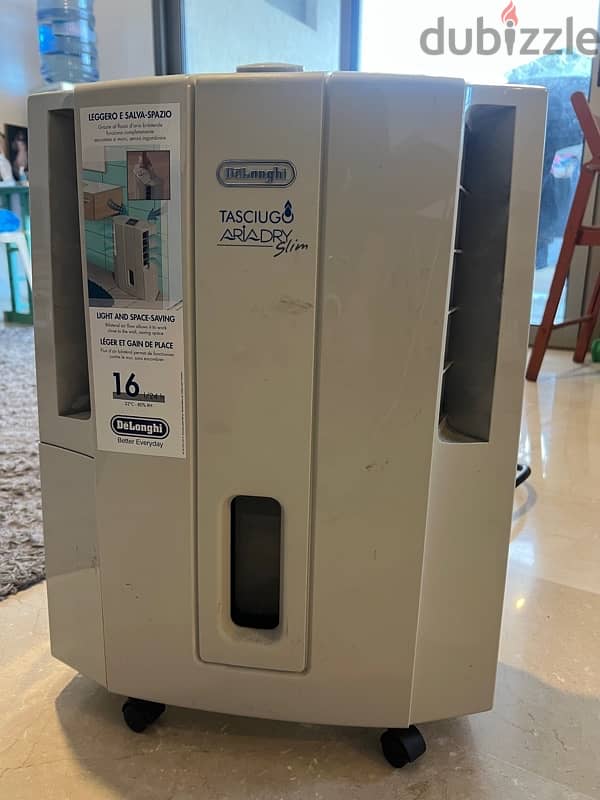 Delonghi Dehumidifier 16 Liters مكنة سحب الرطوبة 1