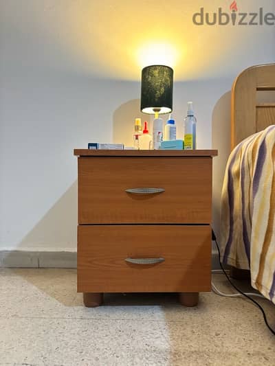 Modern Nightstand Two Drawers طاولة بجانب السرير جرورين”