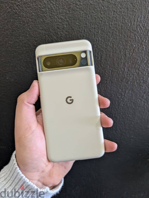 Google pixel 8 pro 1