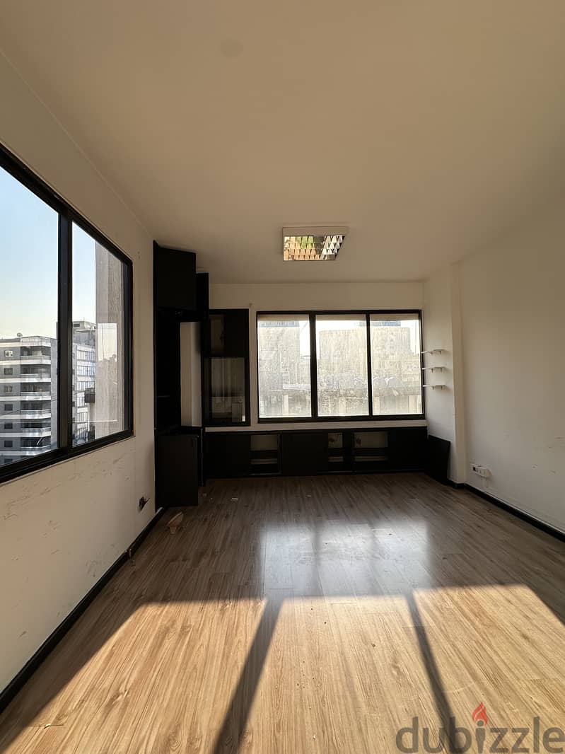 Office for Rent in Zalka 0