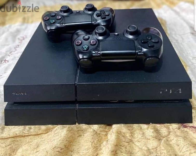 PS4 fat 500 GB with 4 original controllers and 3 games 0