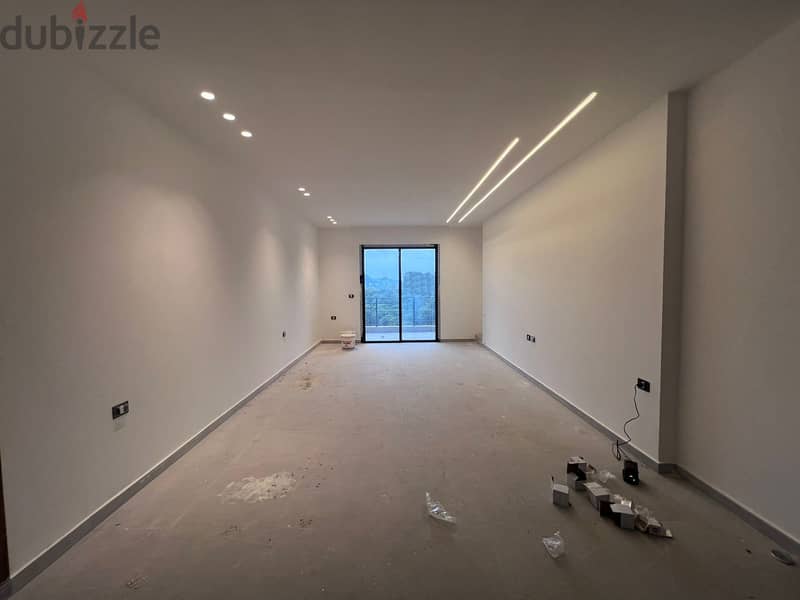 Apartment for sale in Bsefrine شقة للبيع في بسفرين 0