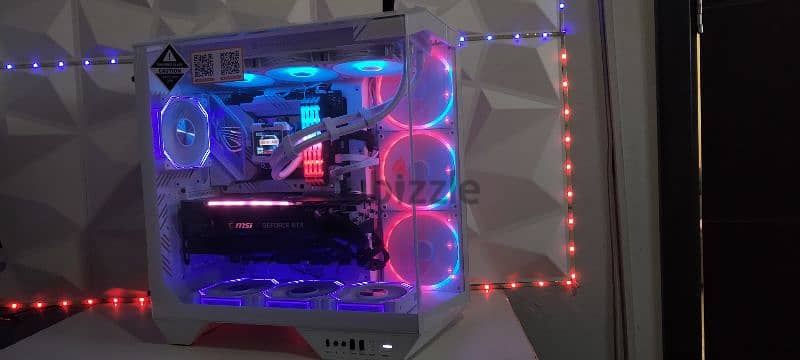 Luxurious Gaming PC Case Full RGB White 3