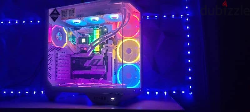 Luxurious Gaming PC Case Full RGB White 4