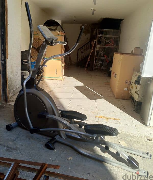 Vision Elliptical Trainer X6200HRT   ba3da gdedi telp 81061193 1