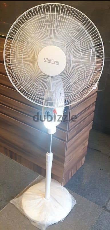 Electric a fan gd condition with wrnty used like new battery nt workin