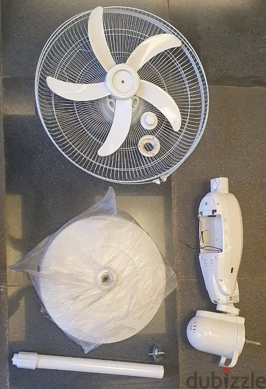 Electric a fan gd condition with wrnty used like new battery nt workin 1