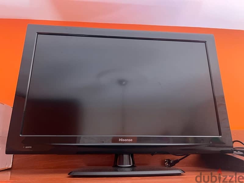 hisense tv in excellent condition 2