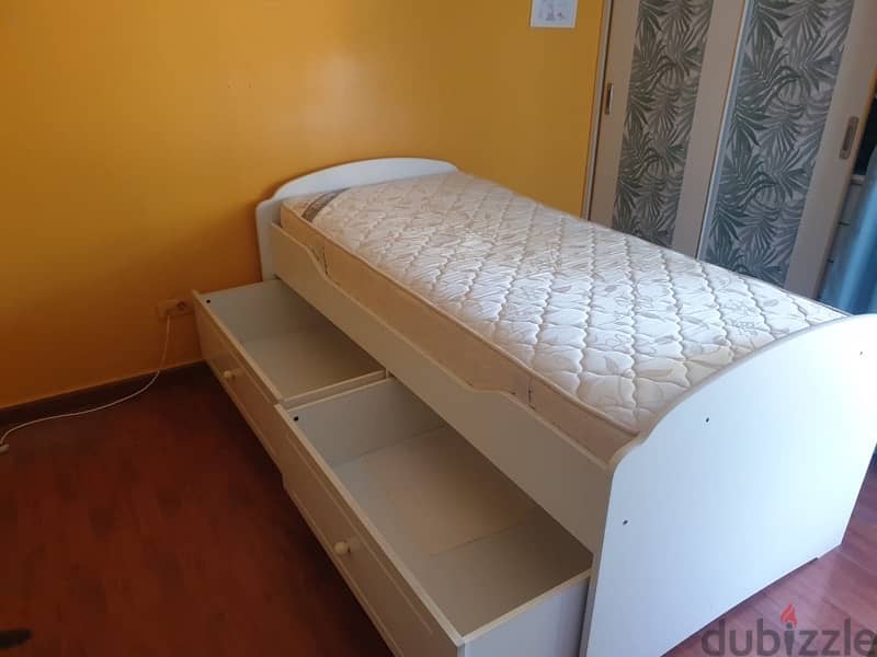 Single Bed Deluxe Premium with Drawers 1