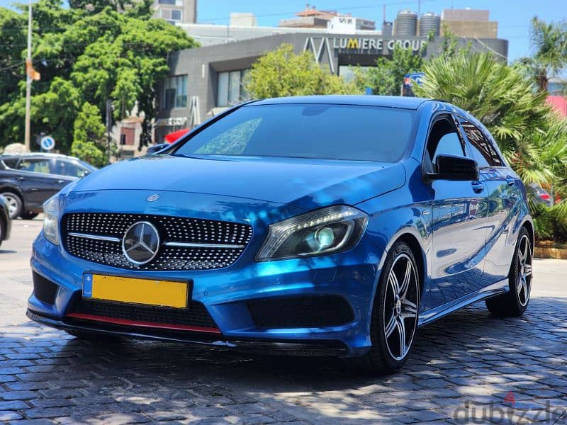 2015 A250 AMG-Line Red-Line 0