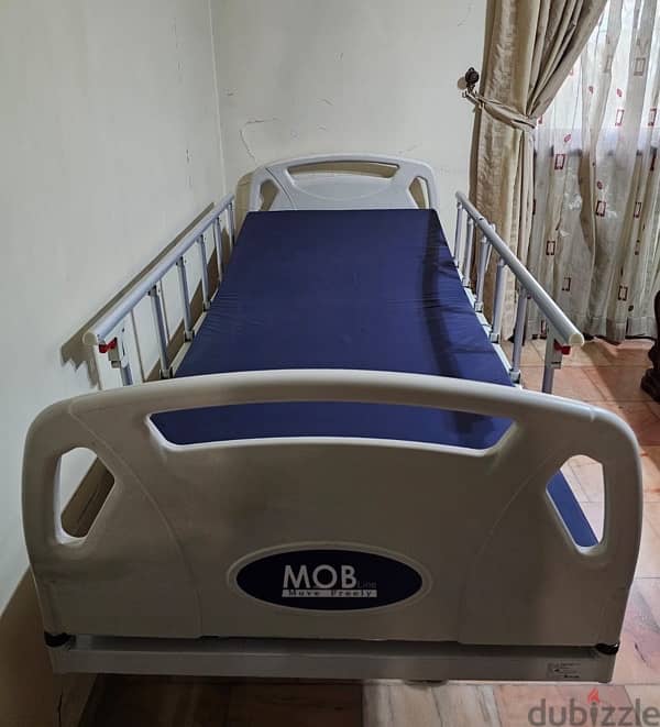 Medical Electrical bed  سرير طبي كهربائي 1