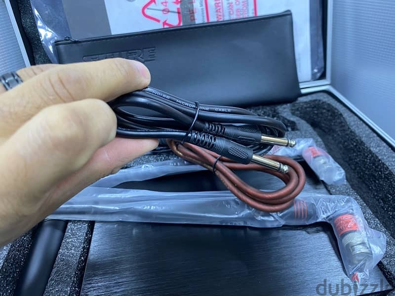 Shure ULXD4  Digital wireless receiver  L50 626-668 MHZ 7