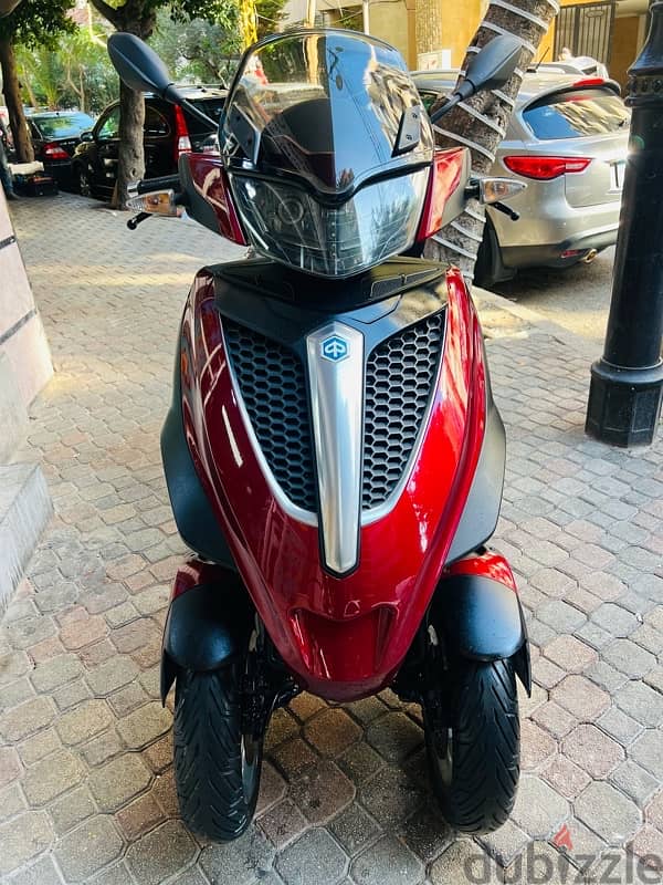 piaggio Mp 3 300 cc 5