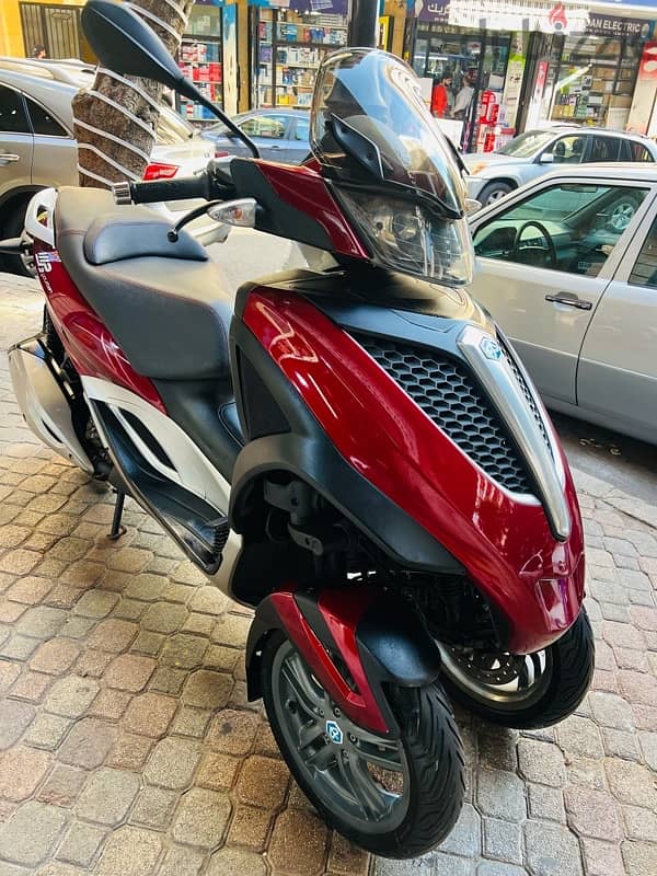 piaggio Mp 3 300 cc 10